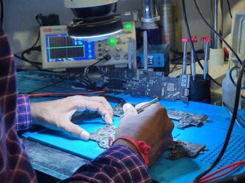 HP motherboard repair lab